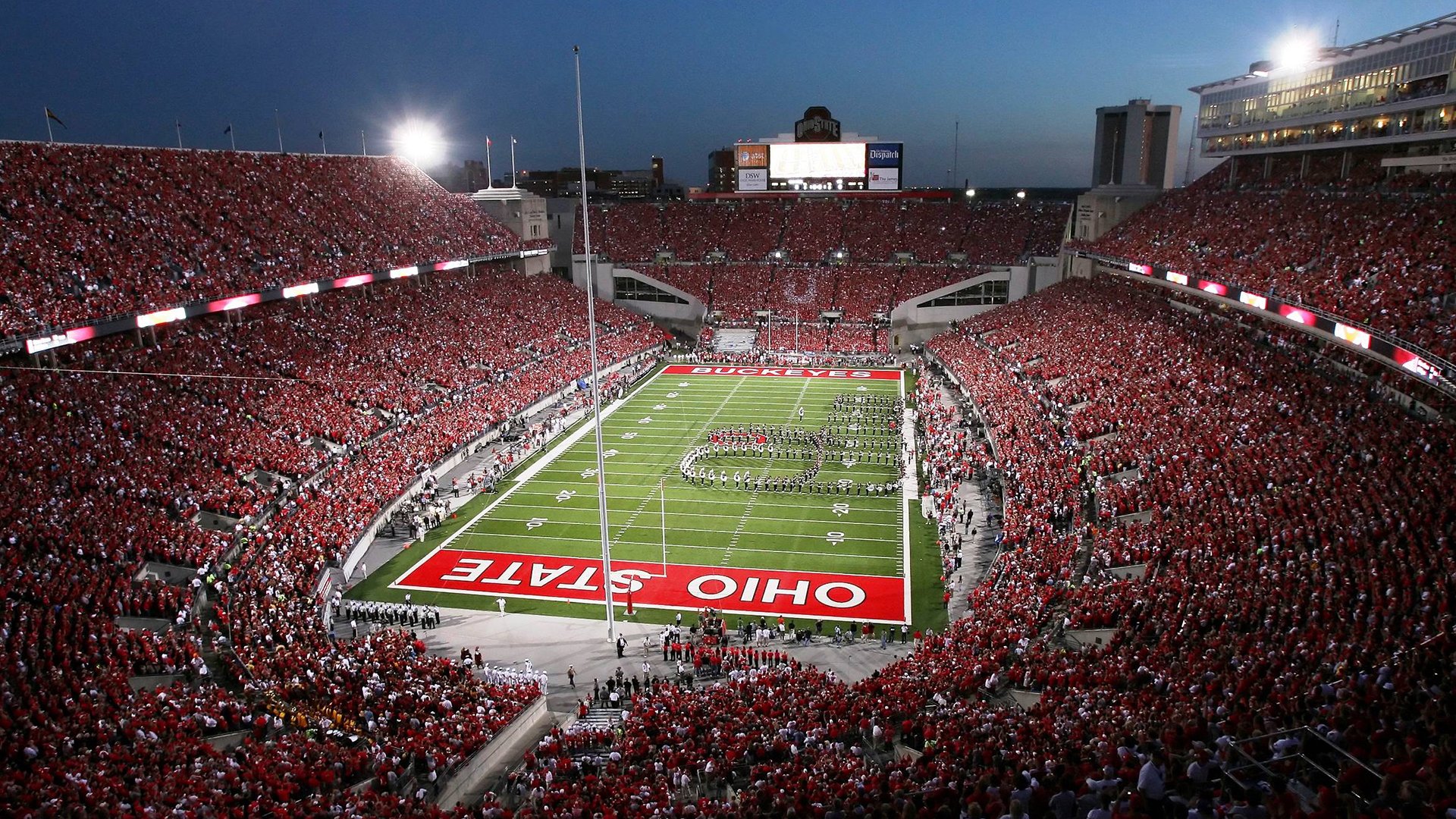 Kaiyun官方登录入口-英超争冠激烈：悬念渐入佳境，精彩不断！，英超竞争激烈